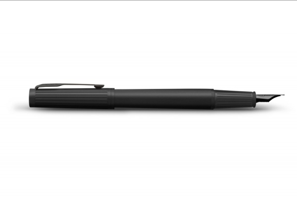 Ручка перьевая Parker "Ingenuity Black BT" перо: F, цвет чернил: blue/black, в подарочной упаковке.