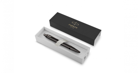 Шариковая ручка Parker IM Professionals Monochrome Titanium, стержень:M, цвет чернил: blue, в подарочной упаковке.