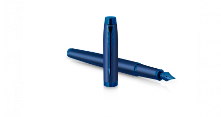 Перьевая ручка Parker IM Monochrome Blue, перо:F, цвет чернил: blue, в подарочной упаковке.