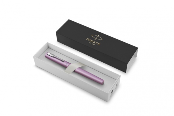 Ручка-роллер Parker Vector  XL Lilac CT, цвет чернил black, стержень: F, в подарочной упаковке.