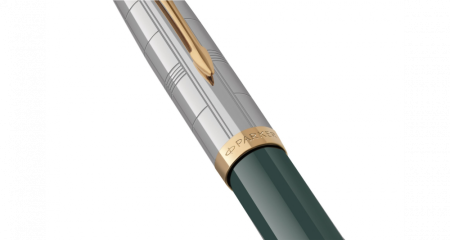 Шариковая ручка Parker 51 Premium Forest Green GT стержень: M, цвет чернил: black, в подарочной упаковке.