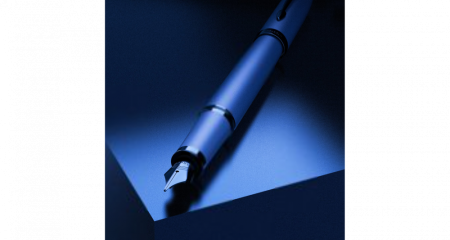 Перьевая ручка Parker IM Monochrome Blue, перо:F, цвет чернил: blue, в подарочной упаковке.